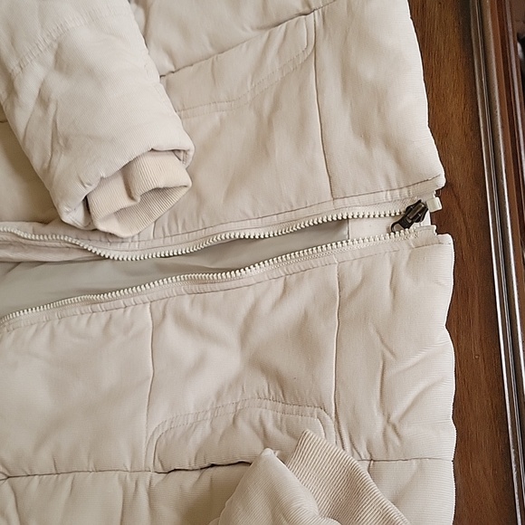 Jacket - Picture 4 of 5